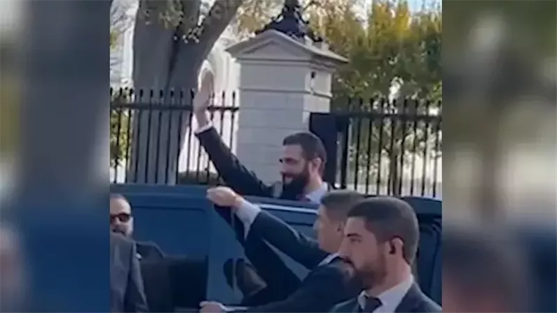 دون إبداء أي تصريح.. أحمد الشرع يغادر البيت الأبيض عقب لقاءه بترامب 