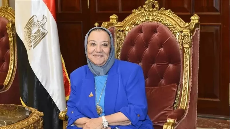 المشرف العام على 