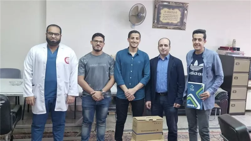 صدقة جارية عن زميلهم|طلاب كلية الصيدلة بأسيوط يتبرعون بجهازَي رسم قلب ومونيوتر