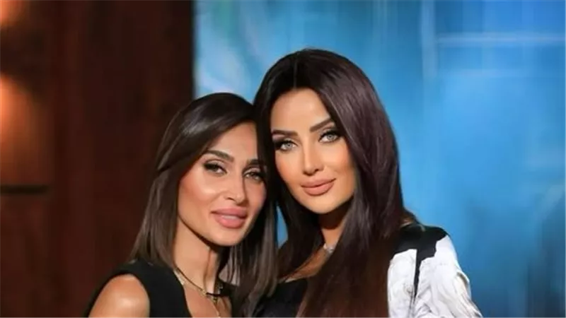 رضوى الشربيني تدعم آن الرفاعي في أزمتها الأخيرة..