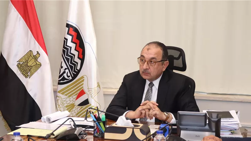 وزير قطاع الأعمال يبحث مستجدات مشروع الأمونيا الخضراء بشركة النصر للأسمدة