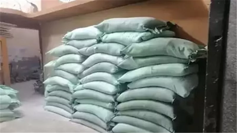سقوط تجار الأزمات.. إحباط تهريب 10 طن دقيق مدعّم قبل بيعها في السوق السوداء