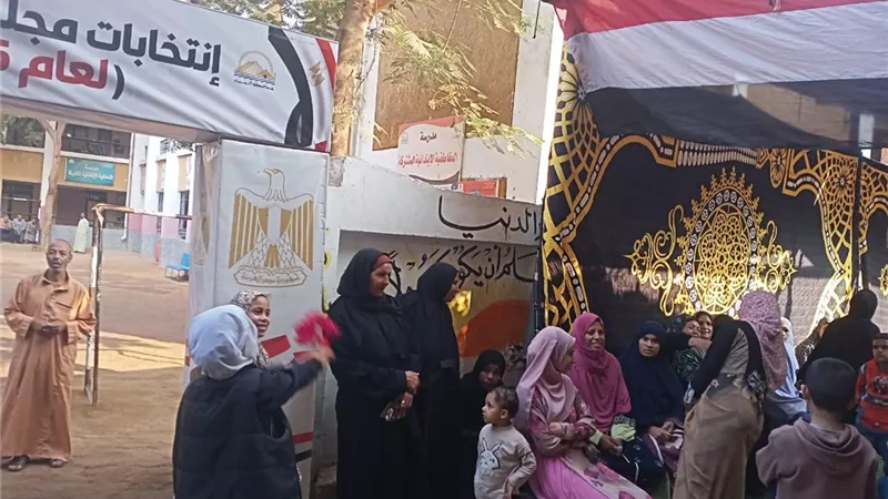  إقبال كثيف للمواطنين في اليوم الثاني بمحافظة الجيزة بانتخابات النواب 2025
