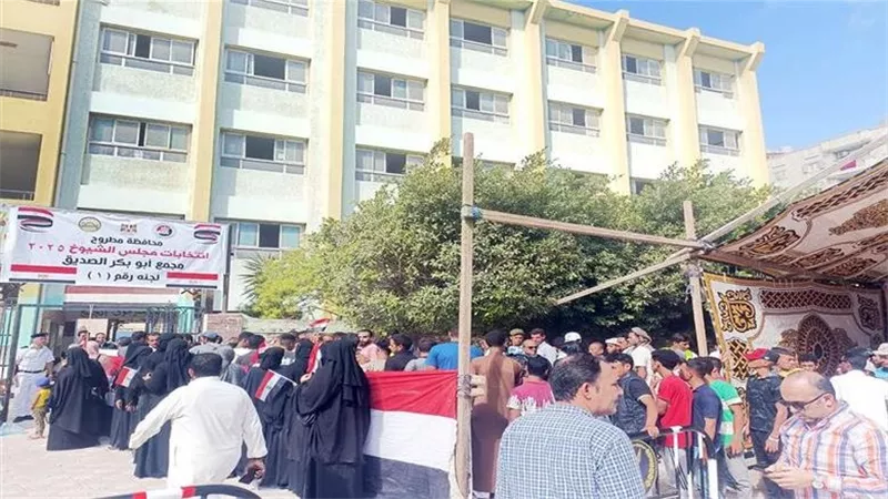 مشهد انتخابي حاشد أمام لجان مطروح في انتخابات مجلس النواب