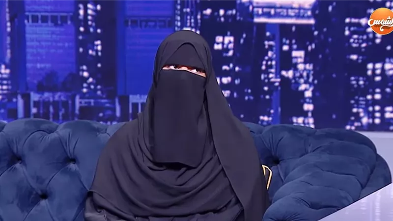 أمنية حجازي عن الصور المتداوله لها: قبل الحجاب وحاولت احذفها  لكن ماعرفتش 