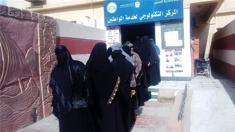 المرأة تتصدر المشهد في اليوم الثاني لانتخابات مجلس النواب 2025 بمطروح