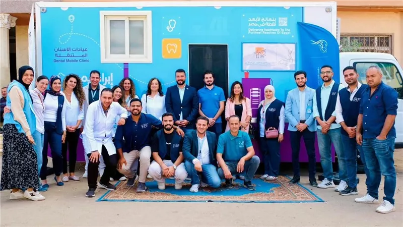افتتاح عيادة أسنان متنقلة للأطفال بدعم البنك التجاري الدولي في المناطق النائية