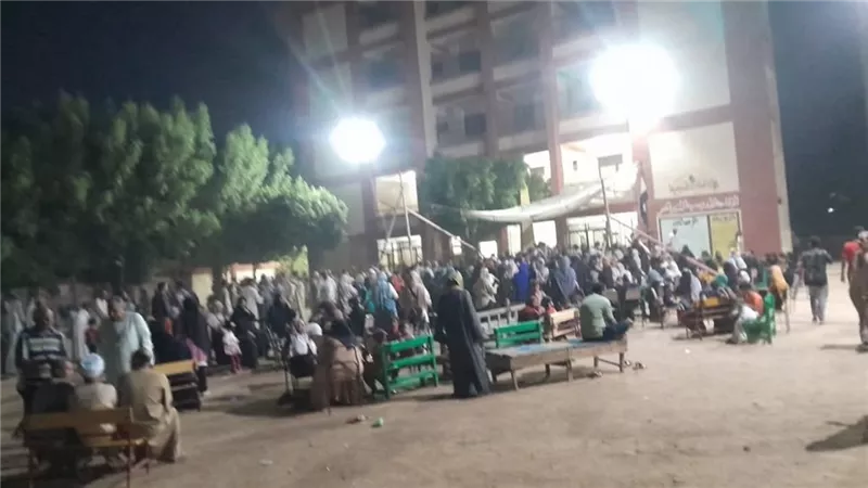 «الأقصر بلدنا بلد الجدعان».. استمرار توافد المواطنين بالرزيقات بحري