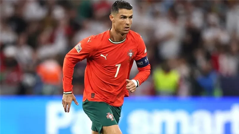 رونالدو يحدد موقفه من المشاركة في كأس العالم 2026.. ويحدد موعد اعتزاله رسميًا