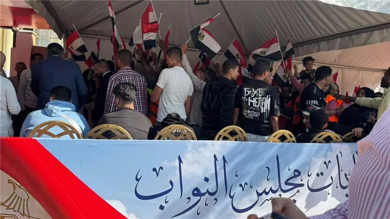 من أمام لجان انتخابات النواب في مصر.. إقبال ملحوظ وتوقعات بكثافة أعلى