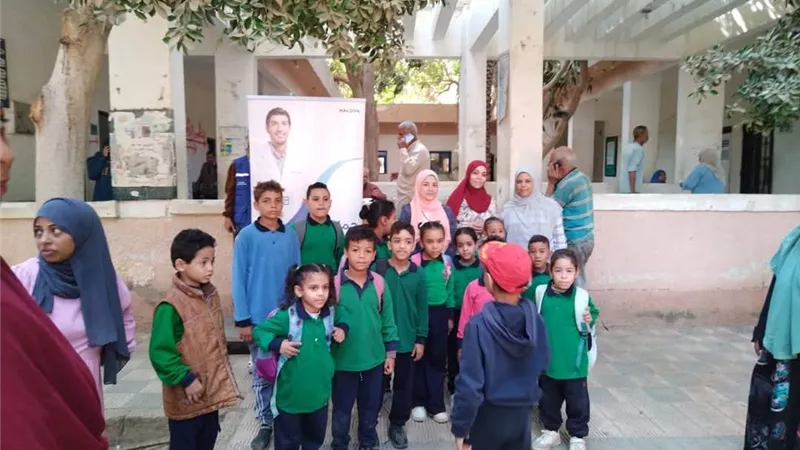 قافلة طبية لطلاب المدارس بالسويس لتقديم خدمات طب الأسنان والتوعية بصحة الفم