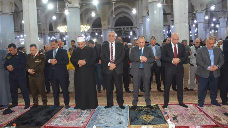 محافظ الغربية يشارك في احتفال ليلة القدر بالمسجد الأحمدي بطنطا