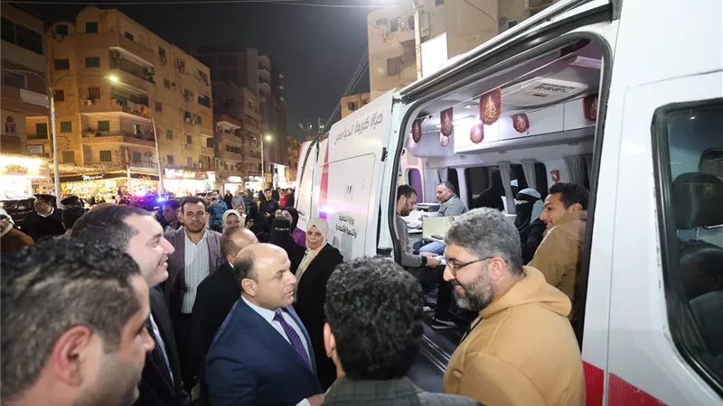 محافظ كفرالشيخ يتفقد سيارة المركز التكنولوجي المتنقل: تقدم خدمات رقمية متكاملة