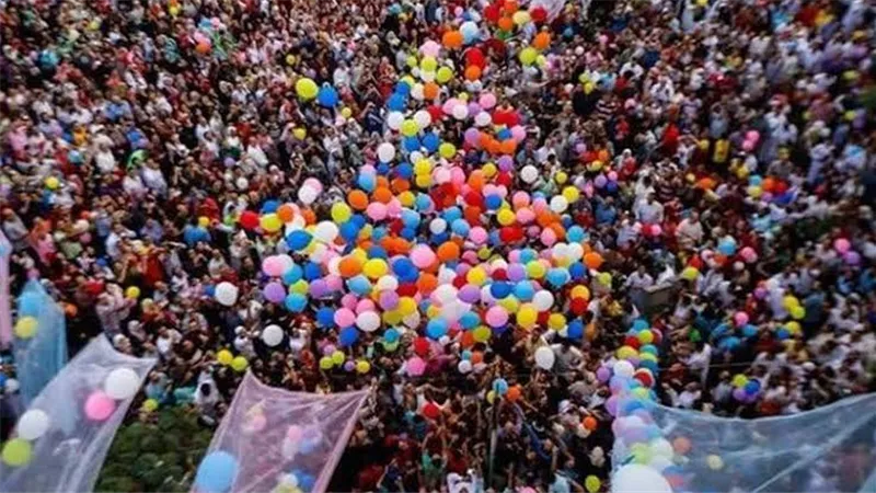 أيهما أفضل؟.. أداء صلاة العيد فى المسجد أم الساحات