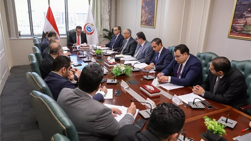 وزير الصحة يبحث الخطة التوسعية للعلامات التجارية في مصر