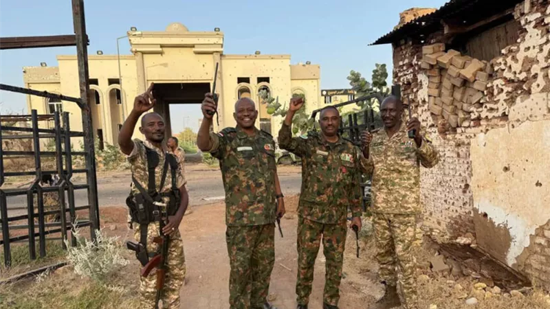 الجيش السوداني يطارد ميليشيا «حميدتي» فى إقليم دارفور