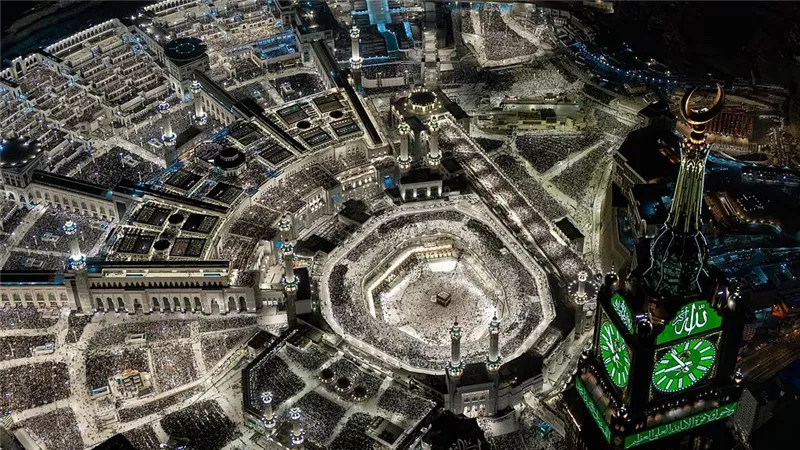 العشر الأواخر من رمضان 2025 ..المسجد الحرام يحقق رقمًا قياسيًا للمصلين والمعتمرين 