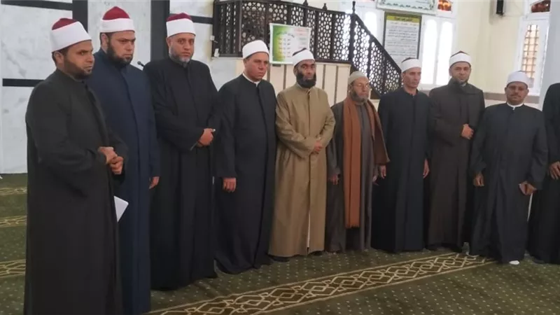 تحت شعار 