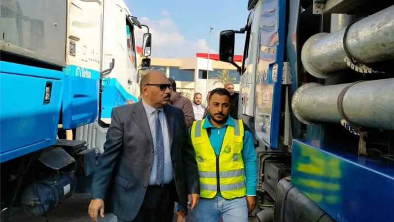 رئيس مياه القناة يتابع انتظام العمل بالمحطات استعدادا عيد الفطر المبارك 