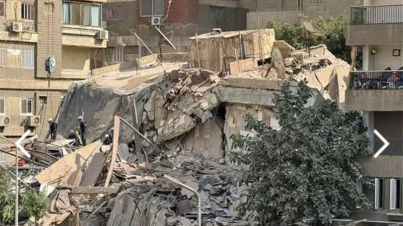 انهيار عقار مدينة نصر.. محاكمة محامٍ ونجله بتهمة القتل والإهمال