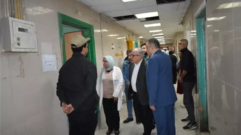 إعادة تأهيل معمل التحاليل الطبية.. أبرز ملاحظات رئيس هيئة التأمين الصحي على مستشفى مدينة نصر