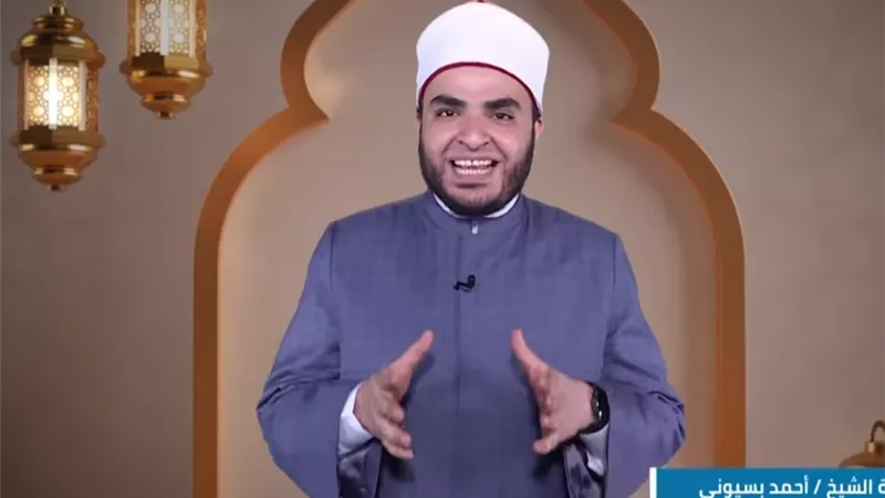 بالقرآن والدعاء والإخلاص في العبادة.. دار الإفتاء توضح كيفية إحياء ليلة العيد 
