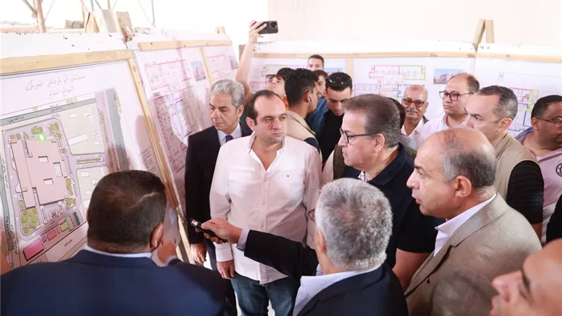 وزير الصحة: مهلة لتشغيل وحدة طب أسرة الشيخ زياد في المنيا