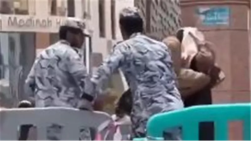 شرطة المدينة المنورة تفتح تحقيقًا عاجلًا في واقعة «صفع» سيدة باكستانية بالحرم