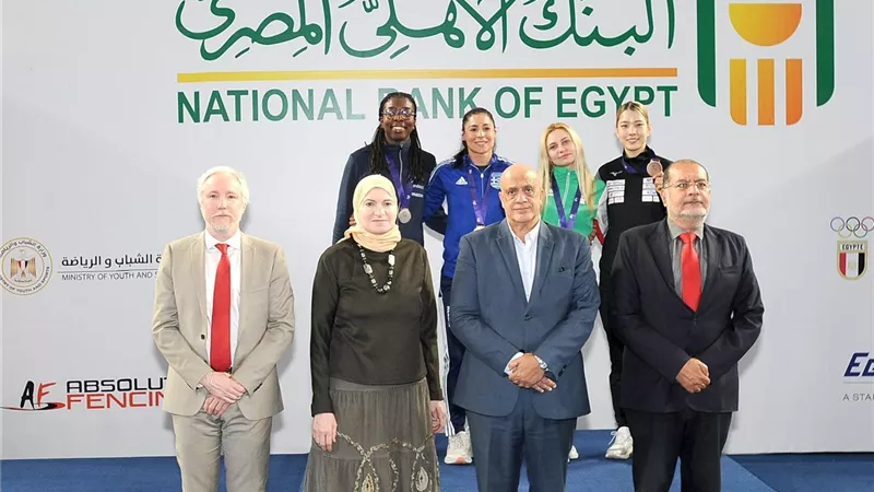 بطلة اليونان تتوج بذهبية الفردي بكأس العالم لسلاح السيف في القاهرة