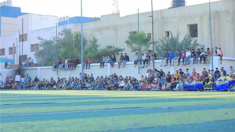 الكل واقف علي الخط.. حضور جماهيري كبير بنهائي الدورة الرمضانية بنكلا العنب في البحيرة