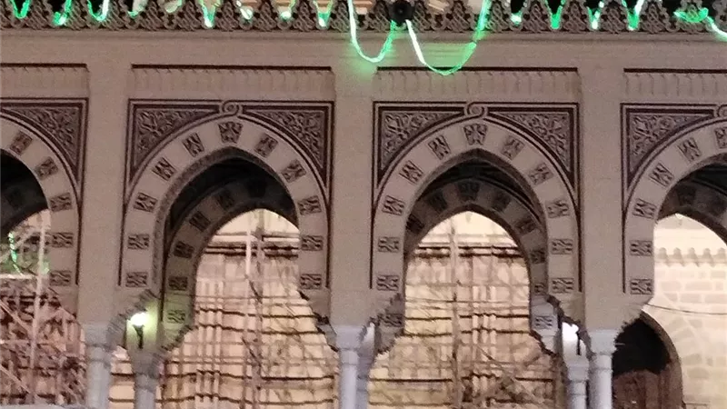 تجهيز مسجد السيد البدوي لاستقبال المصلين في عيد الفطر المبارك