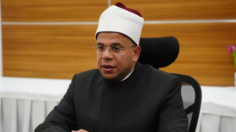الأزهر: لا تلقوا بأنفسكم إلى التهلكة.. وتحذير من الأنظمة العلاجية العشوائية