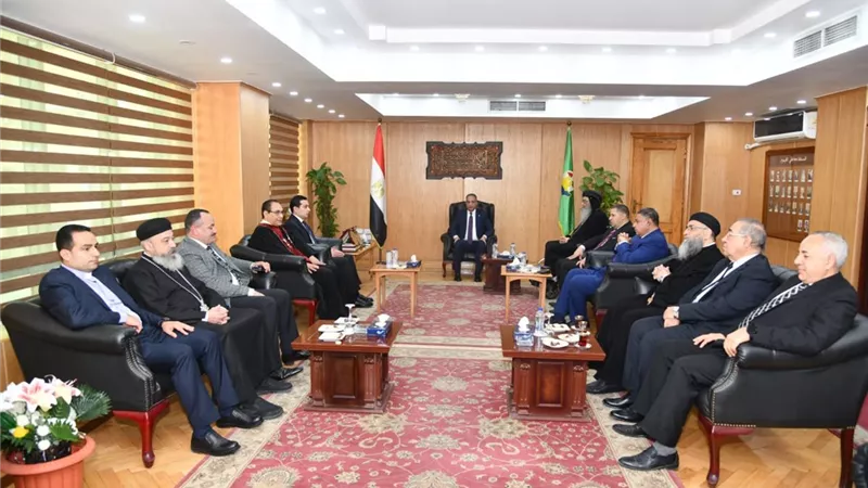 محافظ الفيوم يستقبل المهنئين بعيد الفطر المبارك “صور”  