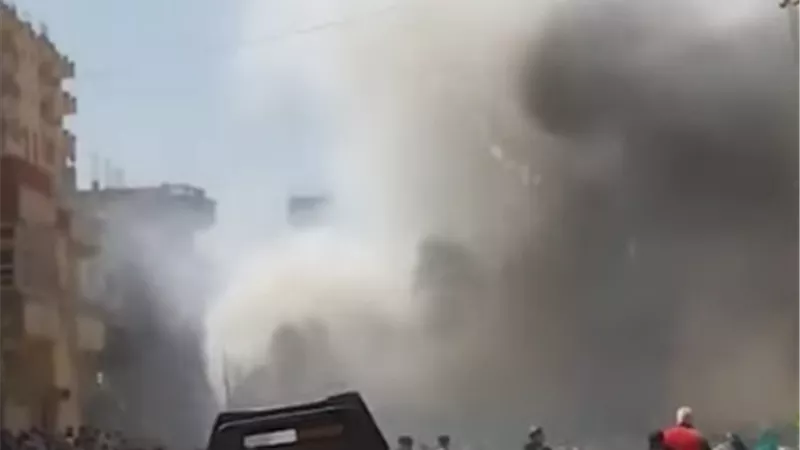 في أول أيام العيد .. حريق هائل يلتهم مصنع بلاستيك بالغربية 