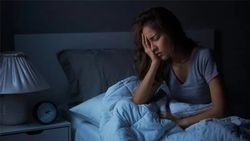 لماذا يستيقظ البعض بلا طاقة.. 4 عادات لمحاربة الاكتئاب الصباحي