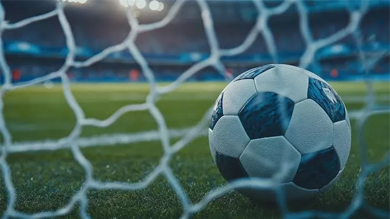 ليلة كروية حاسمة.. الأهلي أمام الهلال .. وعودة البريمرليج