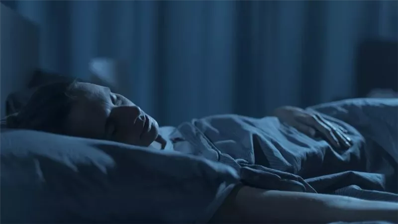 دراسة تحذر : نقص النوم العميق يزيد خطر الإصابة بالزهايمر
