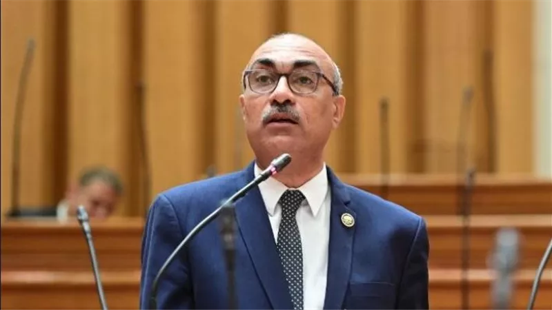 منصور يحذر من «طريق الموت» ومحافظ الجيزة يعترف: الطريق يضم منحنيات خطيرة