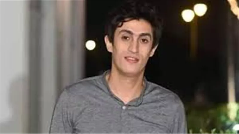 أحمد بسيم: مصطفى شعبان فنان غير متوقع ويفاجئنا بتقديم أداء مميز