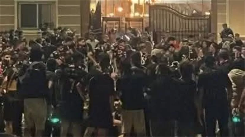  الجيش الملكي يشكو بيراميدز بسبب منع عدد من الجماهير من دخول الملعب