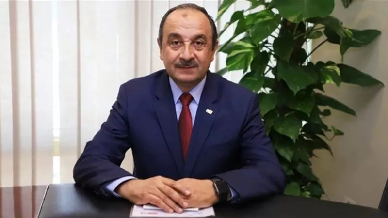  بقدرة 1000 ميجاوات واستثمارات أجنبية 650 مليون دولار.. وزير قطاع الأعمال يتابع مشروع المحطة الشمسية لتغذية مجمع الألومنيوم بالطاقة النظيفة