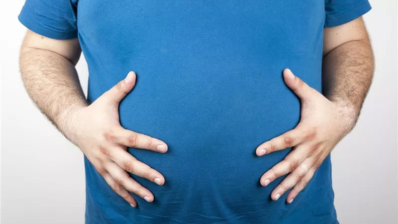 المشروب الأول لمحاربة الكرش وتقليل الدهون الحشوية.. ما هو؟