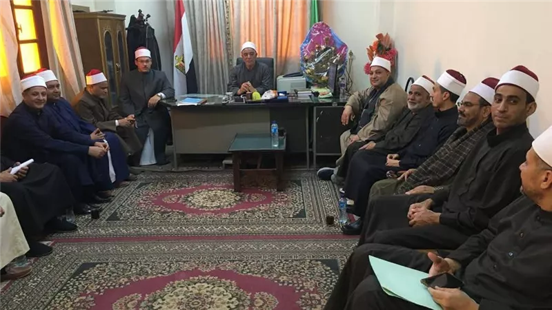 وكيل أوقاف الفيوم يوجه بضرورة الالتزام بالزي والمحافظة على الدروس وحماية المنابر