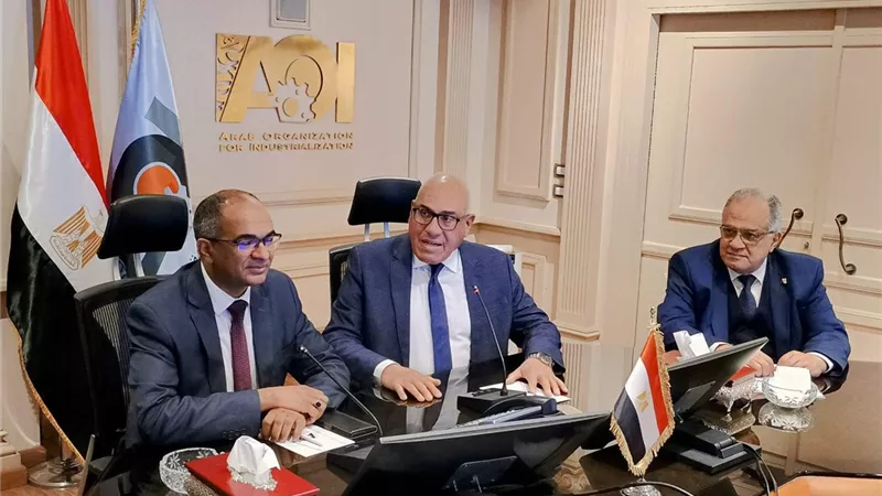 «الإسكان»: تسريع وتيرة العمل للإنتهاء من مشروعات مياه الشرب والصرف الصحي بمبادرة حياة كريمة