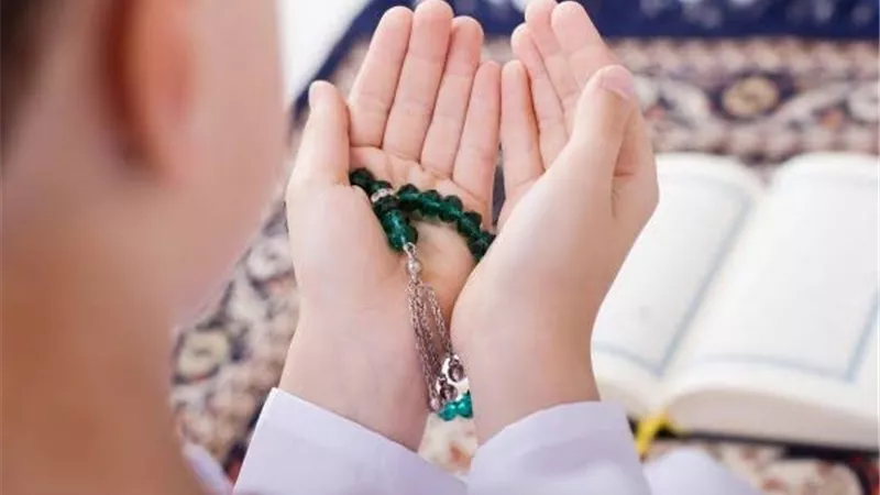 أدعية ليلة ويوم الجمعة لفك الكرب والراحة والسكينة..  لا تفوتك 
