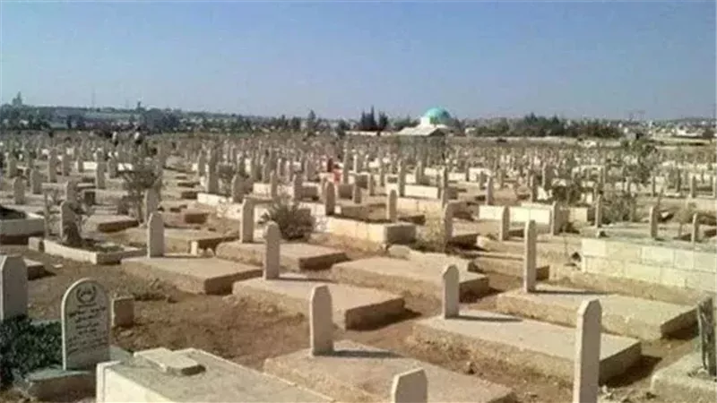 دار الإفتاء توضح الحكم الشرعي في بناء دور ثان للمقبرة