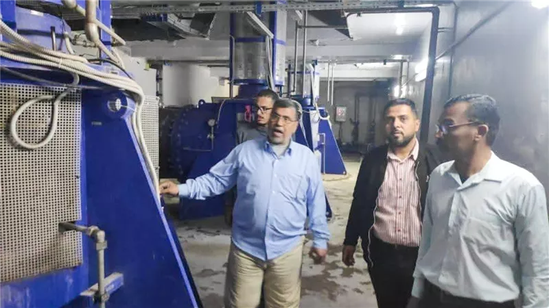 وزير الموارد المائية والري يتابع جهود محطات رفع المياه وانتظام التصرفات المائية