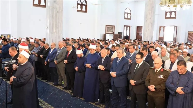 خطيب بأوقاف الجيزة: اليتيم بحاجة لمن يكمل رعايته بالحنان والتربية والاستماع إليه