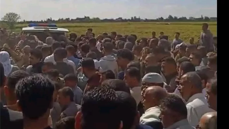 البلد كلها بتودعه.. تشييع جثمان قتيل مشاجرة الجيرة بالبحيرة (صور)