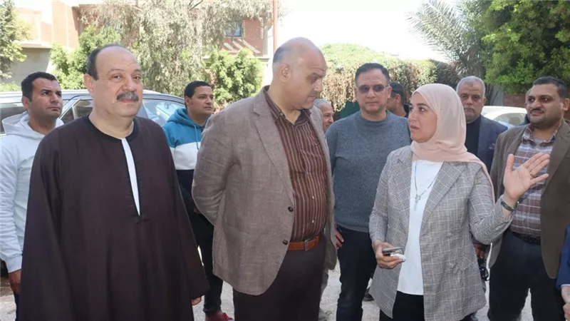 محافظ القليوبية يتفقد عددا من مراكز تجميع الألبان بقرى مركز قليوب